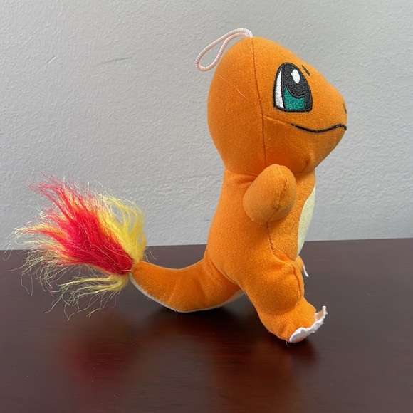 Pokémon Charmander Plushie - Picture 4 of 7